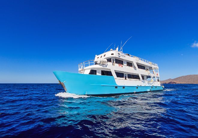 Galapagos midrange cruises aqua