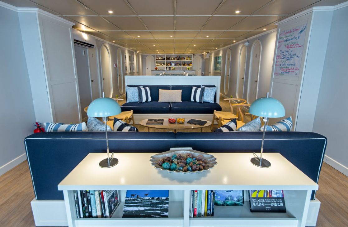 Midrange cruise archipel i social areas